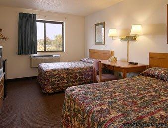 Super 8 By Wyndham Pulaski Habitación foto