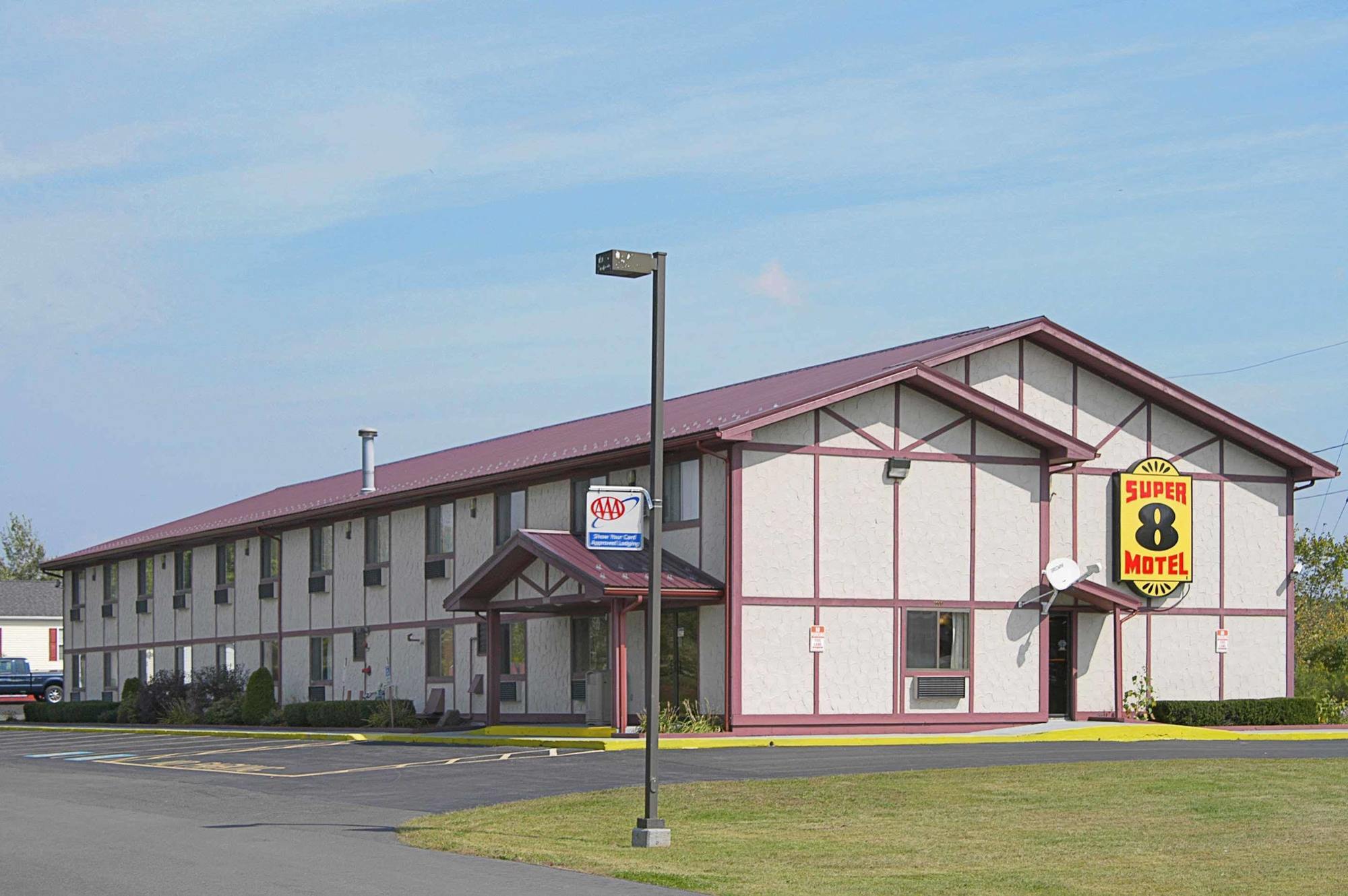 Super 8 By Wyndham Pulaski Exterior foto